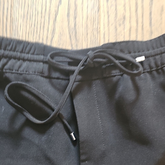 Club Monaco Black Cropped Pants - Picture 5 of 7